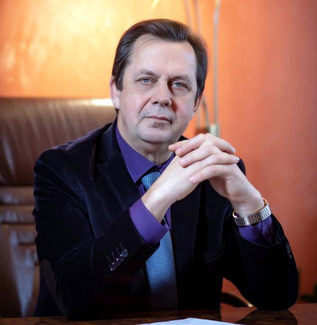 Ректор Астраханской государственной консерватории Александр Мостыканов: «Мы вместе с нашим Президентом!»
