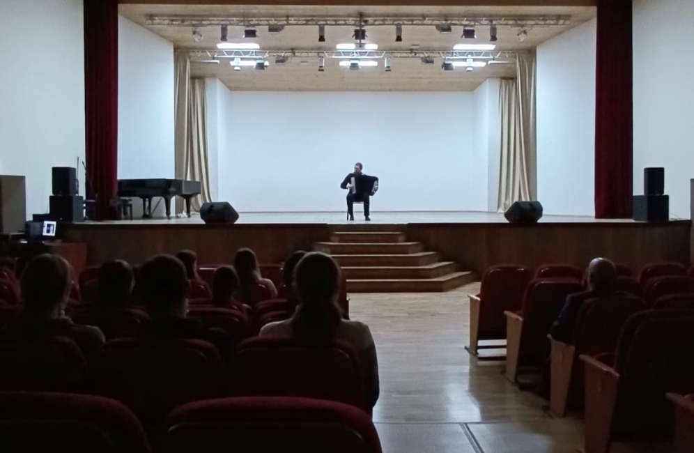 Представители Астраханской консерватории участвовали в юбилейной программе, посвященной 80-летию отделения инструментов народного оркестра Рязанского музыкального колледжа имени Г. И А. Пироговых