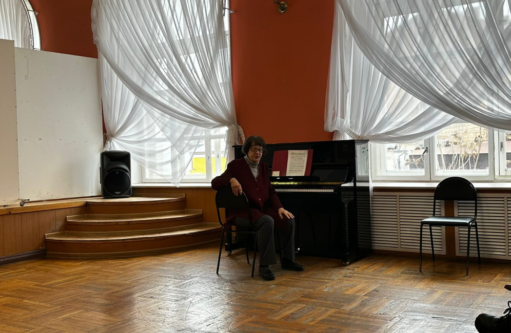 На кафедре специального фортепиано прошла лекция профессора Е.С. Винокуровой