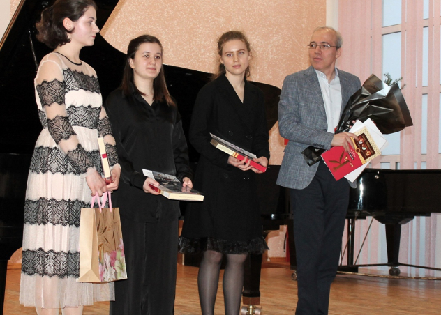 Астраханские пианисты выступили с концертом в Ставрополе