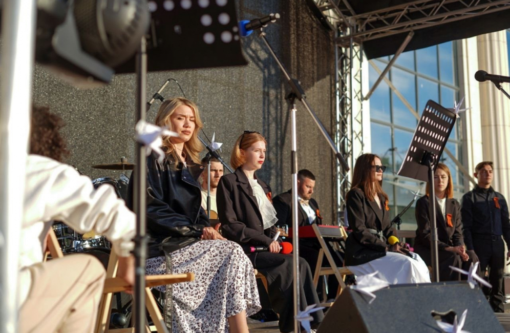 Творческая молодежь Астраханской консерватории подготовила и показала праздничные программы, посвященные Дню Победы